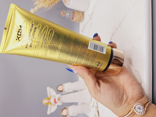 لوسیون بدن XQM حاوی ترکیبات مرطوب کننده و نرم کننده کد 0377