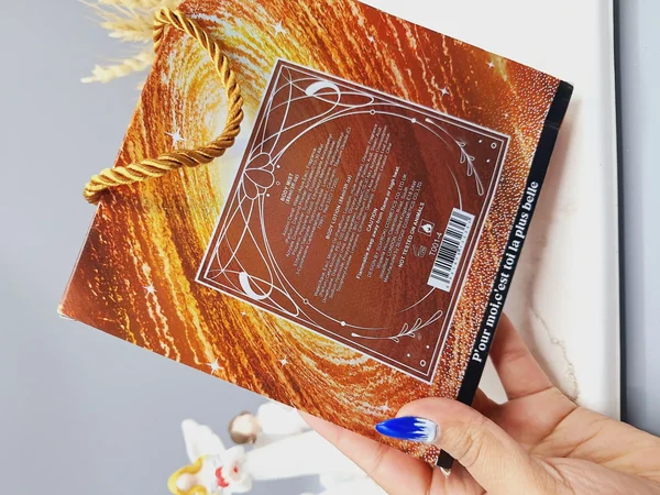 ست بادی اسپلش و لوسیون شاین دار فوق العاده خوشبو و ماندگار به همراه پک کد 2335