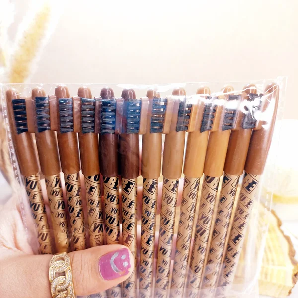 مداد ابرو شانه دار یوبی YUBE