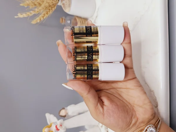 کانتور استیکی کیفیت عالی برند ایزودورا کد A0270