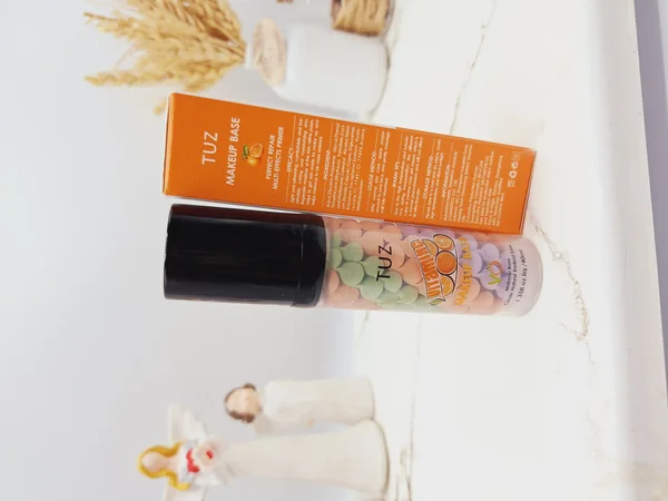 پرایمر اورجینال حاوی ویتامین c برند tuz کد 0678