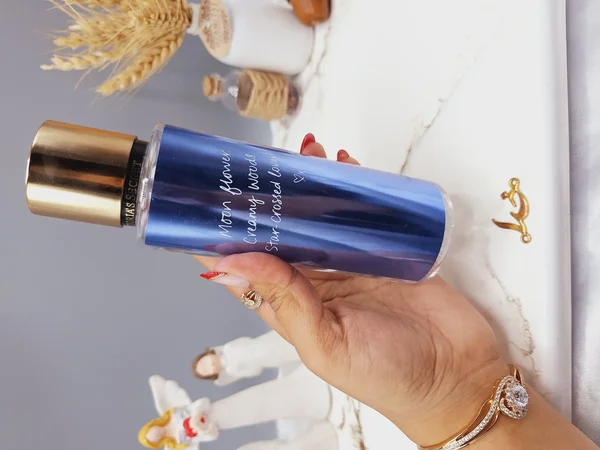 بادی اسپلش مدل Midnight Bloom حجم 250 میل برند ویکتوریا سکرت