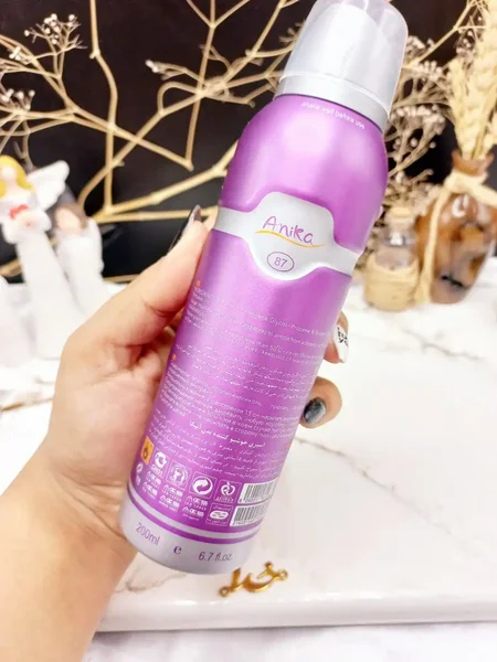 اسپری خوشبو کننده بدن زنانه HELLOWEN برند آنیکا Anika کد 5383