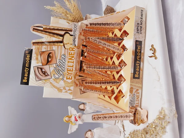 خط چشم مویی طرح ستاره دسته دار برند Beauty model کد E4072