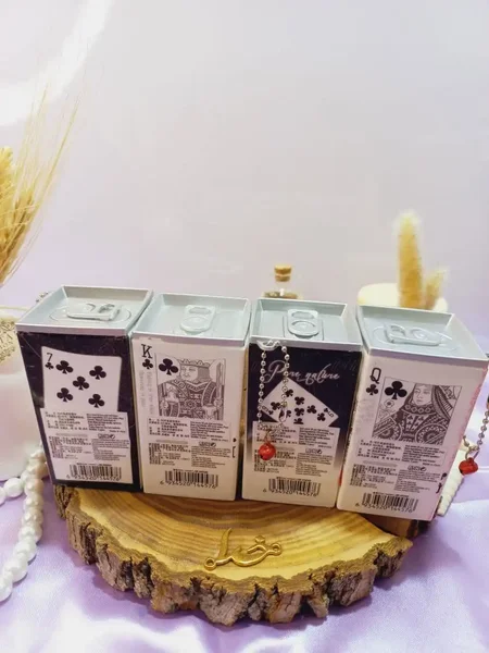 دستمال مرطوب قوطی مربعی طرح پاستور وارداتی و باکیفیت کد JB302