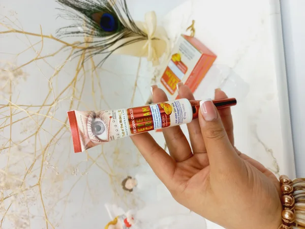 کرم تخصصی از بین برنده چین و چروک افتادگی پف و سیاهی دور چشم برند وکالی Wokali کد WKL482