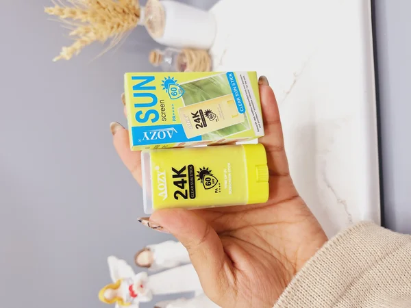 ضد آفتاب بی رنگ استیکی SPF 60 مناسب در برابر آفتاب با رایحه لیمویی کد AB009