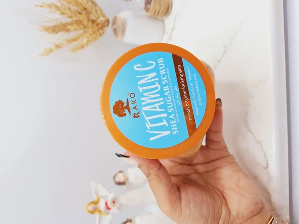 اسکراب شنی رایحه ویتامین سی برند راکو فوق العاده با کیفیت کد 1305