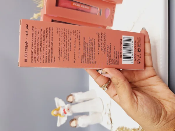 رژ گونه مایع پرطرفدار تیوپی پد دار برند فوراور کد 134