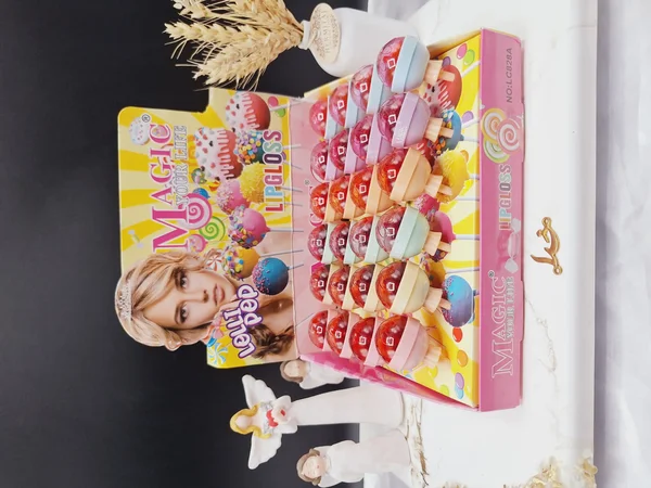 تینت لب زیبای مدل آب‌نبات شکلاتی برند مجیک کد LC828A