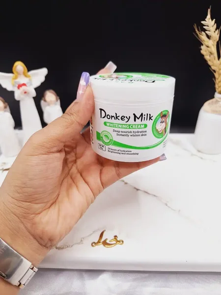 کرم روشن کننده و آبرسان شیر الاغ درب سبز برند راکو RAKO کد RK992