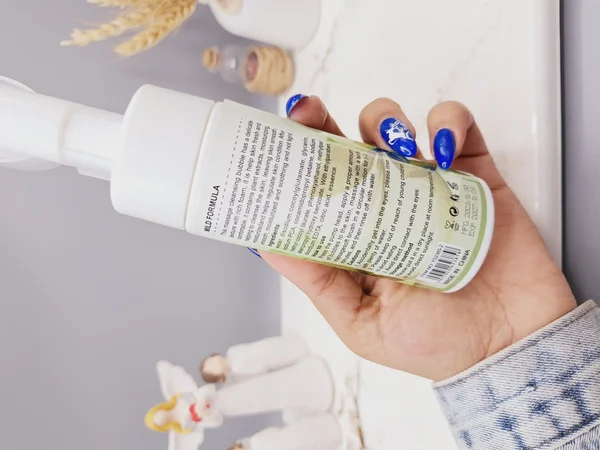 فوم شستشو براش دار آلوورا لانکو کد YS:2385-2