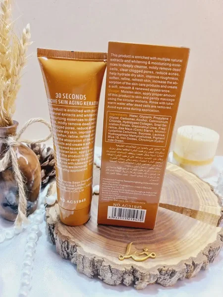 ژل پرطرفدار لایه بردار حلزون SNAIL برند آیچون بیوتی Aichun Beauty کد AC31945