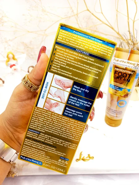 کرم رفع خشکی و ترک پا حلزون وکالی 130 میل Wokali کد Wkl489