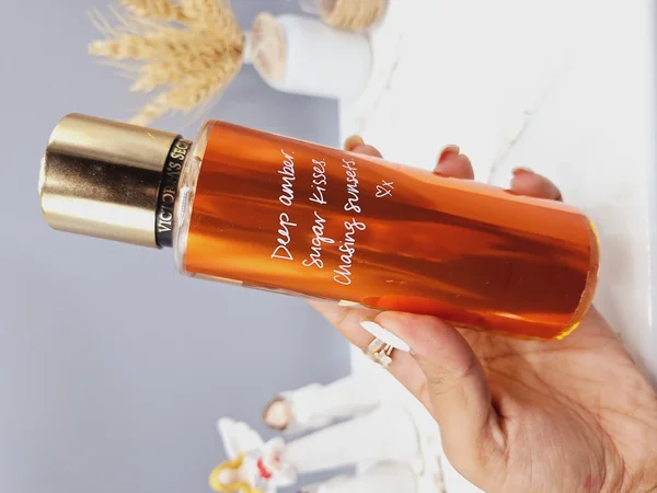بادی اسپلش 250 ml شاین دار ویکتوریا سکرت مدل Amber Romance اورجینال