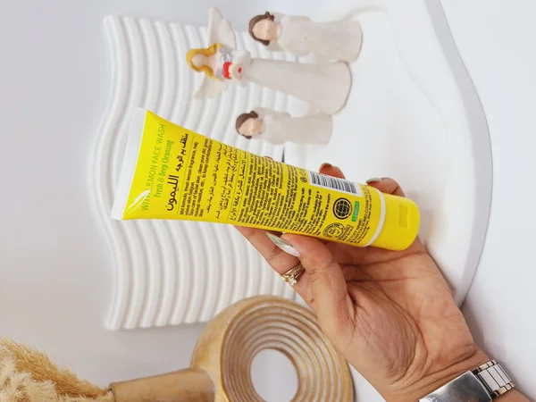 فوم شستشو لیمو برند لاو جوجو مناسب انواع پوست کد 1845