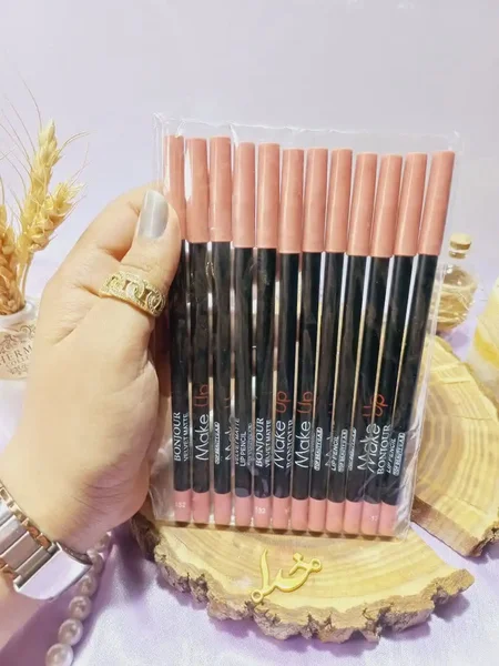 خط لب مدادی با کیفیت میکاپ ولوت مات درب کرمی بسته 12 عددی