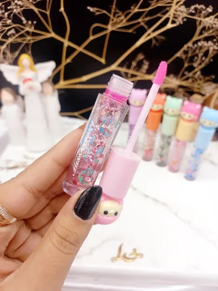 برق لب شاین دار طرح دختر برند میس بیوتی Miee Betty کد L1092