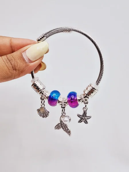 دستبند پاندورا یا آرزوها طرح دم وال نگین دار