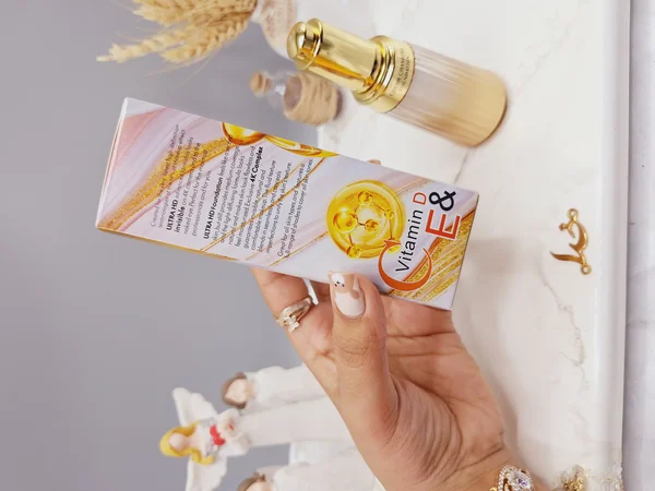 کرم روز کلاژن ساز رنگدانه دار روشن برند تایلامی کد TLM-F250