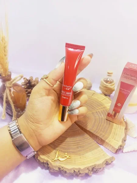 کرم دور چشم ضد چروک وان اسپرینگ عصاره انار کد YZC6834