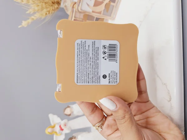 پالت سایه 9 رنگ طرح ماه و ستاره برند D.Do Girl کد REF:D3284