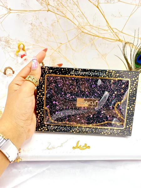 پالت سایه 15 رنگ هدا موجی HUDA MOJI طرح کیف زنجیره ای (بنفش) کد ES066