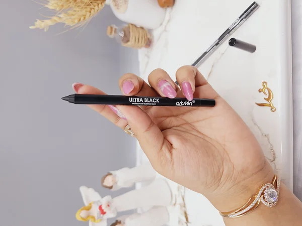 مداد چشم شمعی رند آرت اسکین artskin کد AS 975011