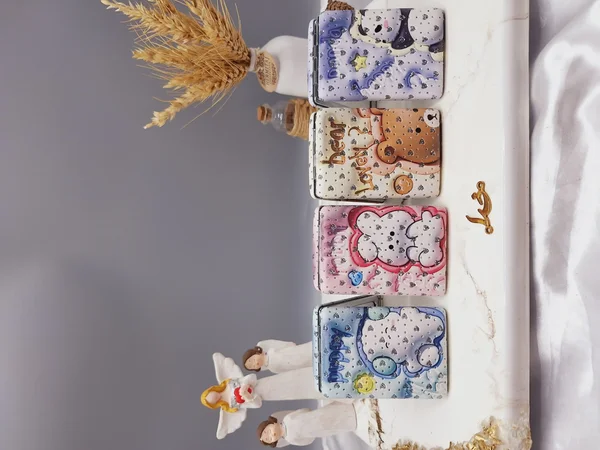 آینه آرایشی مدل مستطیل طرح فانتزی عروسک نگین دار