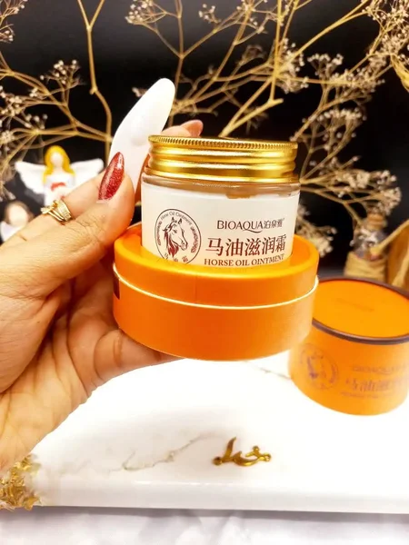کرم معجزگر چندکاره روغن اسب بیوآکوا BIOAQUA