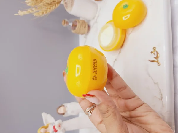 کرم مرطوب کننده و آبرسان عمیق دست طرح پرتقال برند Wokali کد 393