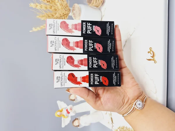 رژ مایع و رژ گونه کوشنی با جلوه مات و ماندگاری بالا برند ‏WARDABEAUTY‏ کد WB_079