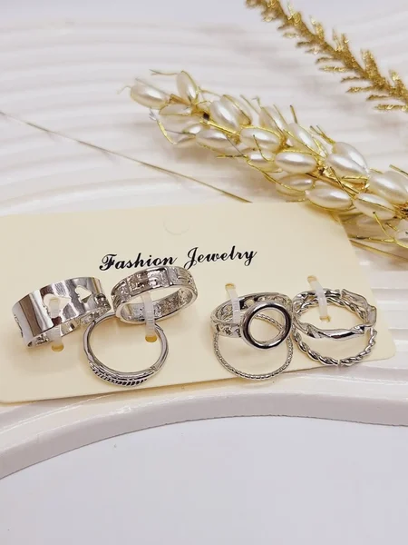 پک انگشتر Fashion Jewelry رنگ نقره ای آبکاری رادیوم (طرح دوم)