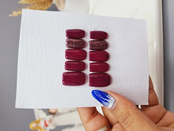 ناخن مصنوعی با مواد کاشت درجه ۱ طرح ارغوانی شاین دار (به همراه پک اختصاصی)