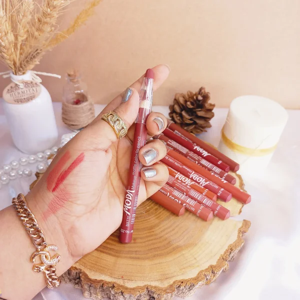 رژ لب مدادی تراش دار مدا MODA