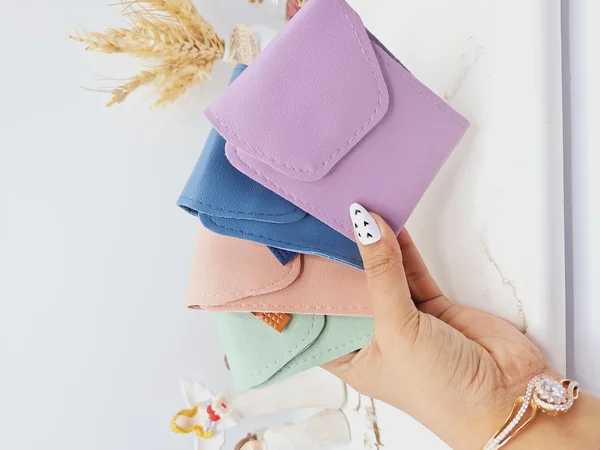 ست مانیکور و پدیکور همراه با کیف چرمی (12 تکه)