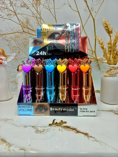 خط چشم مشکی ماژیکی بیوتی مدل طرح خرگوش Beauty model کد E670
