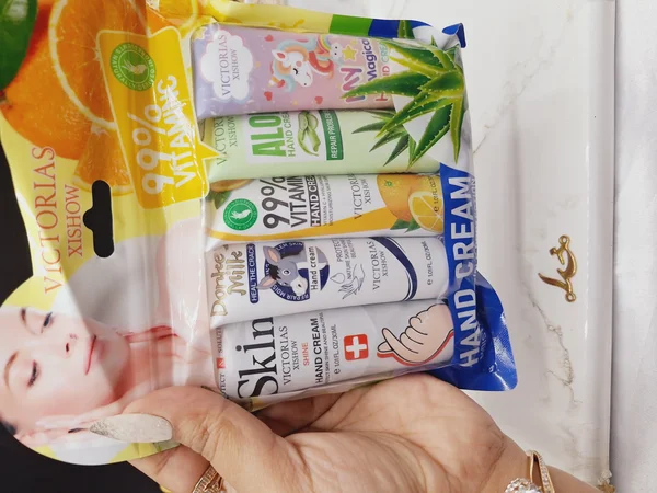 پک 5عددی کرم دست میکس ویتامینه   30 گرم برند ویکتوریا VICTORIAS کد CX7515