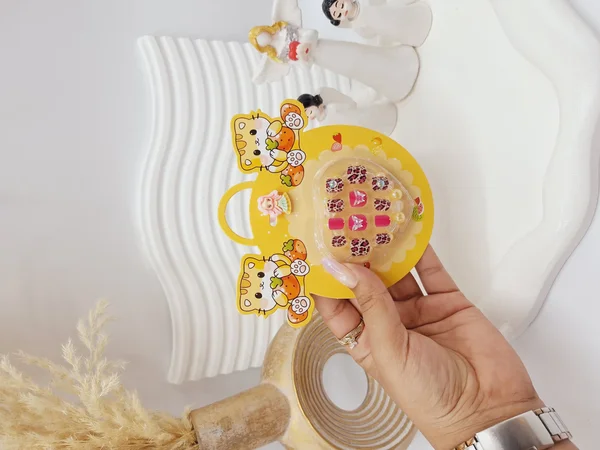 پک 3 کاره ناخن مصنوعی بچگانه به همراه دستبند و انگشتر فانتری کد 2507