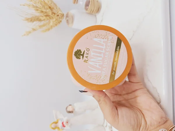 اسکراب شنی رایحه وانیل برند راکو فوق العاده با کیفیت کد 1308