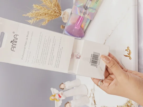 براش آرایشی طرح آکواریوم برند آنیتا Annina کد B889