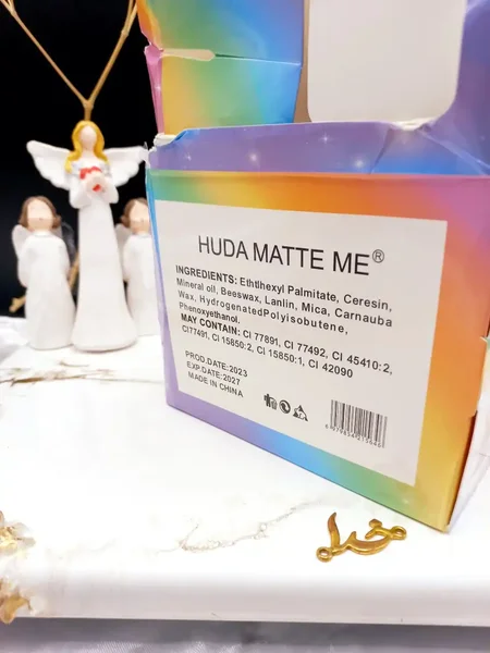 لیپ گلاس حرارتی طرح یونیکورن هده مات می HUDA MATTE ME  کد X276