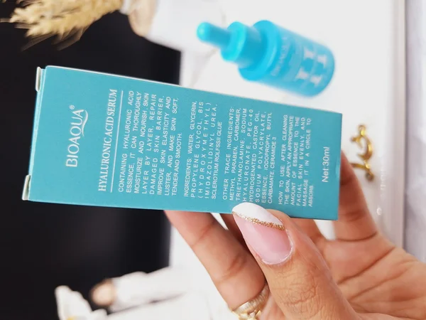 سرم آبرسان و ترمیم کننده پوست آسیب دیده هیالورونیک اسید بیوآکوا BIOAQUA کد BQY00768