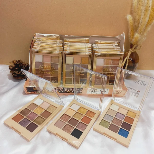 سایه 12 رنگ دودگرل با پیگمنت فوق العاده رنگ شایین و نود کد D3092