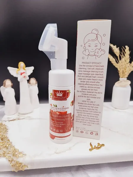 فوم براش دار روشن کننده و آبرسان انار Pofosofo کد CM0009