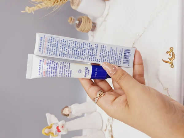 کرم ضد جوش و آکنه اورژانسی مدل جدید بیوآکوا BIOAQUA کد BQY60562