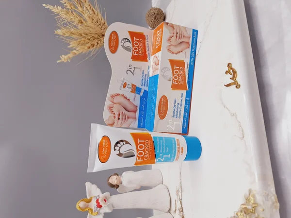 کرم رفع ترک پاشنه پا برند تاپ لیدی ‏TOP LADY‏ 4303