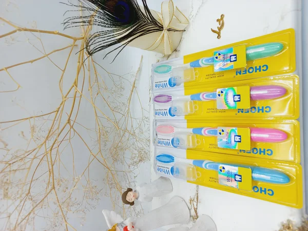 مسواک باکیفیت و تمیزکننده عمیق چوفن وایت CHOFN کد 789