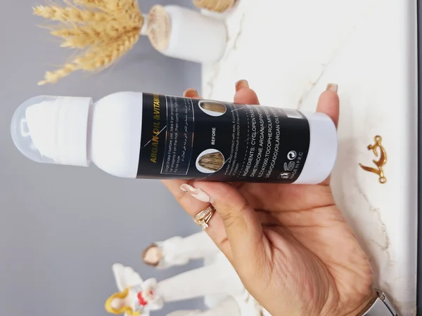 اسپری مو مغذی روغن آرگان مناسب برای درخشان کننده و صاف کنندگی مو برند Potosolo کد p-8003