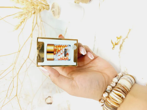 کرم سفید کننده قوی دور چشم خاویار برند سادور SADOER کد SD51773